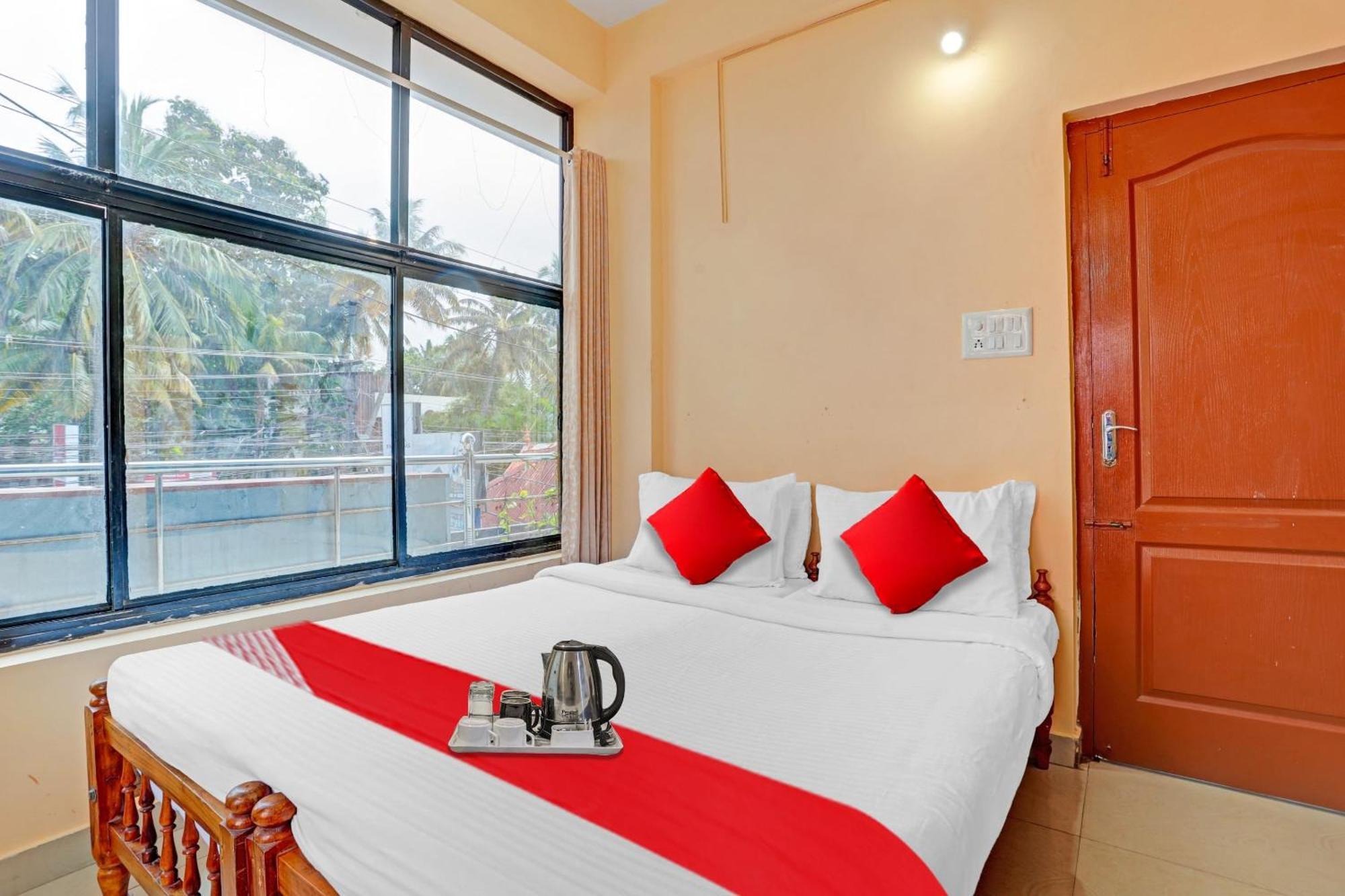 Hotel Spot On The New View Regency Thiruvananthapuram Exterior foto